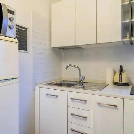 Joivy Sleek Flat With Balcony Near Mudec Museum And Navigli Area 公寓