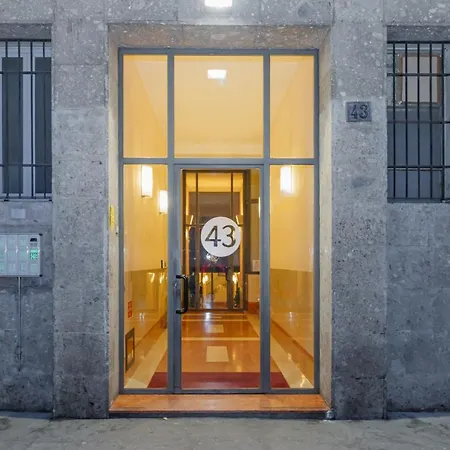 Apartment Joivy Sleek Flat With Balcony Near Mudec Museum And Navigli Area Milan