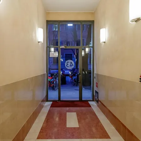 Joivy Sleek Flat With Balcony Near Mudec Museum And Navigli Area 公寓 *