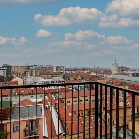Apartment Joivy Sleek Flat With Balcony Near Mudec Museum And Navigli Area *